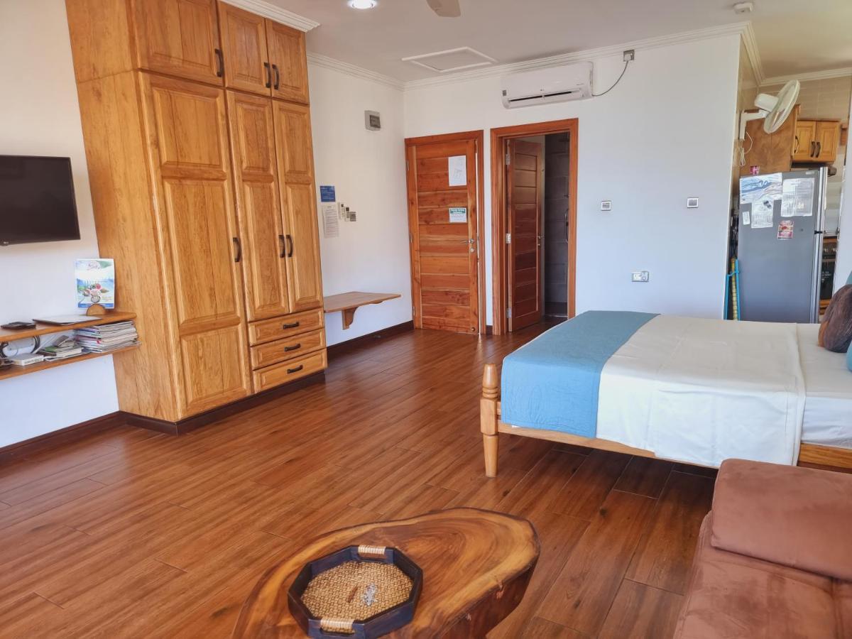 Drake Seaside Studio Apartments Bel Ombre Exterior foto