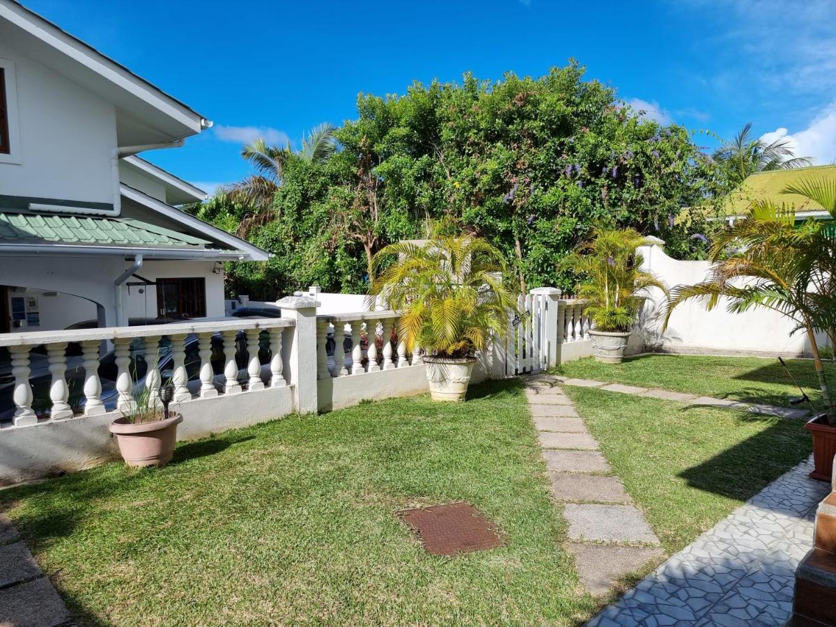 Drake Seaside Studio Apartments Bel Ombre Exterior foto